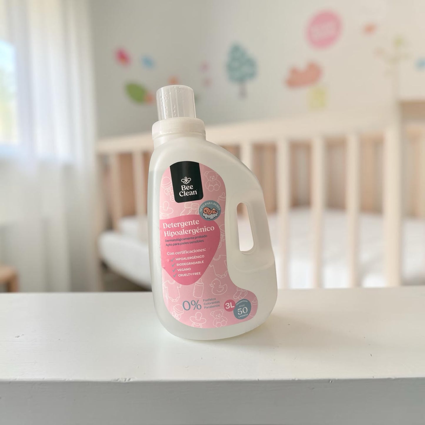 Detergente ecológico e hipoalergénico fórmula bebé